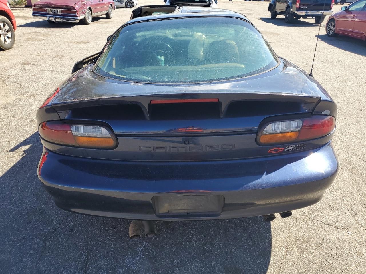2002 Chevrolet Camaro - Image 6