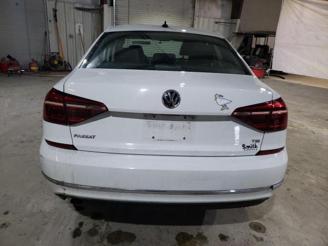  VOLKSWAGEN PASSAT 2019 White