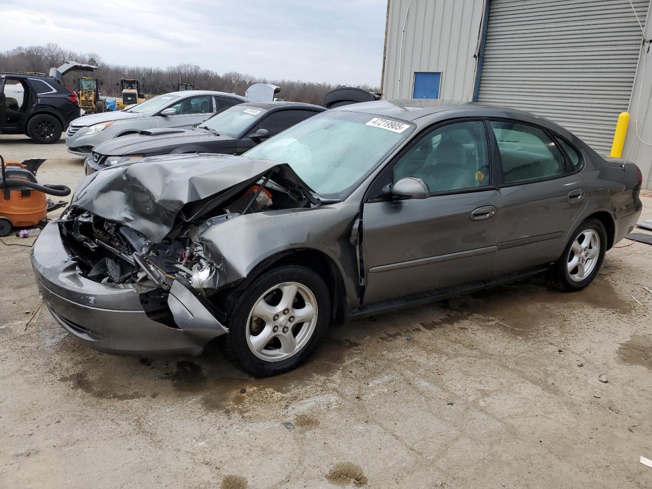 2002 Ford Taurus - Image 1
