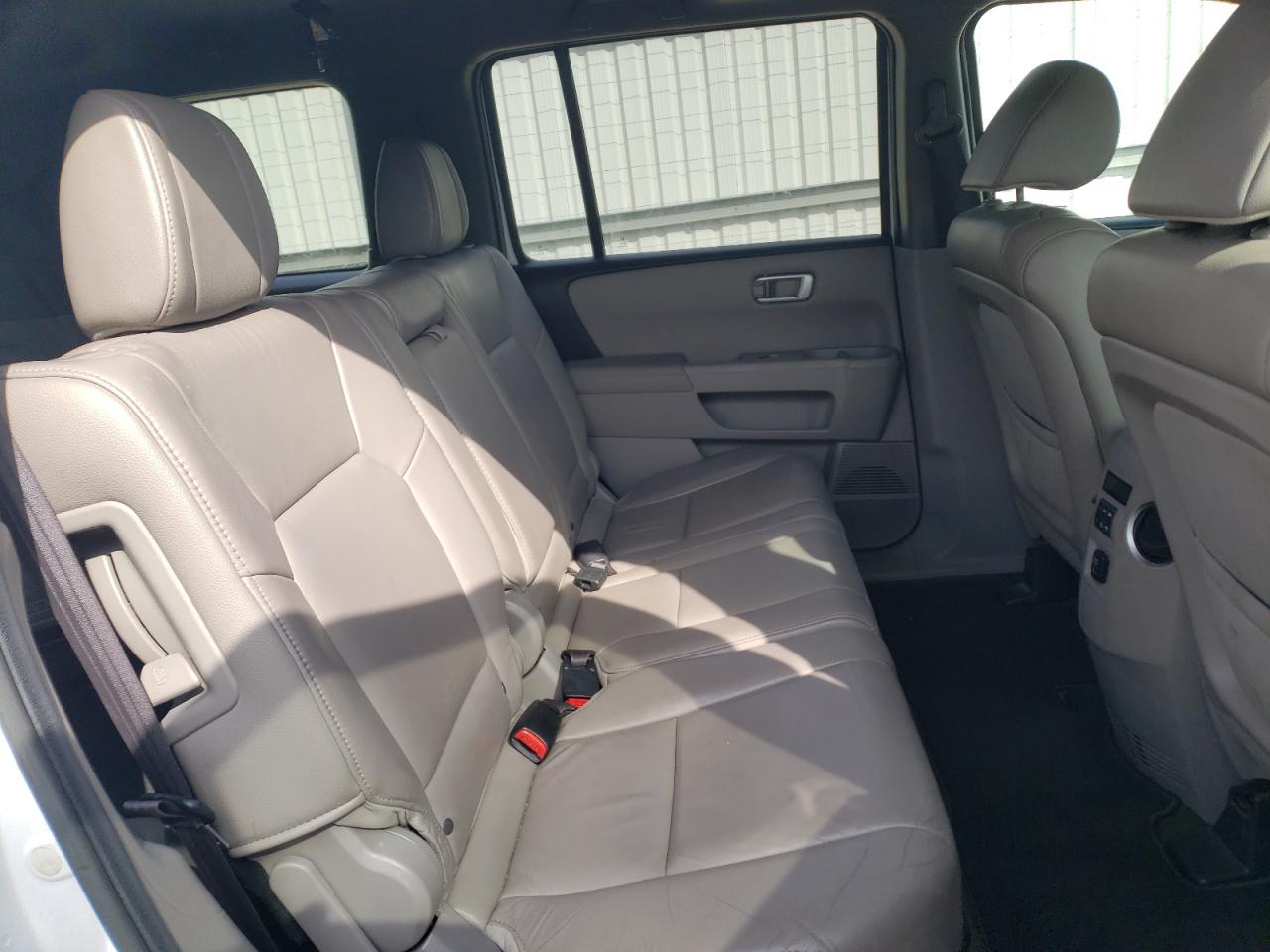 2012 Honda Pilot - Image 11