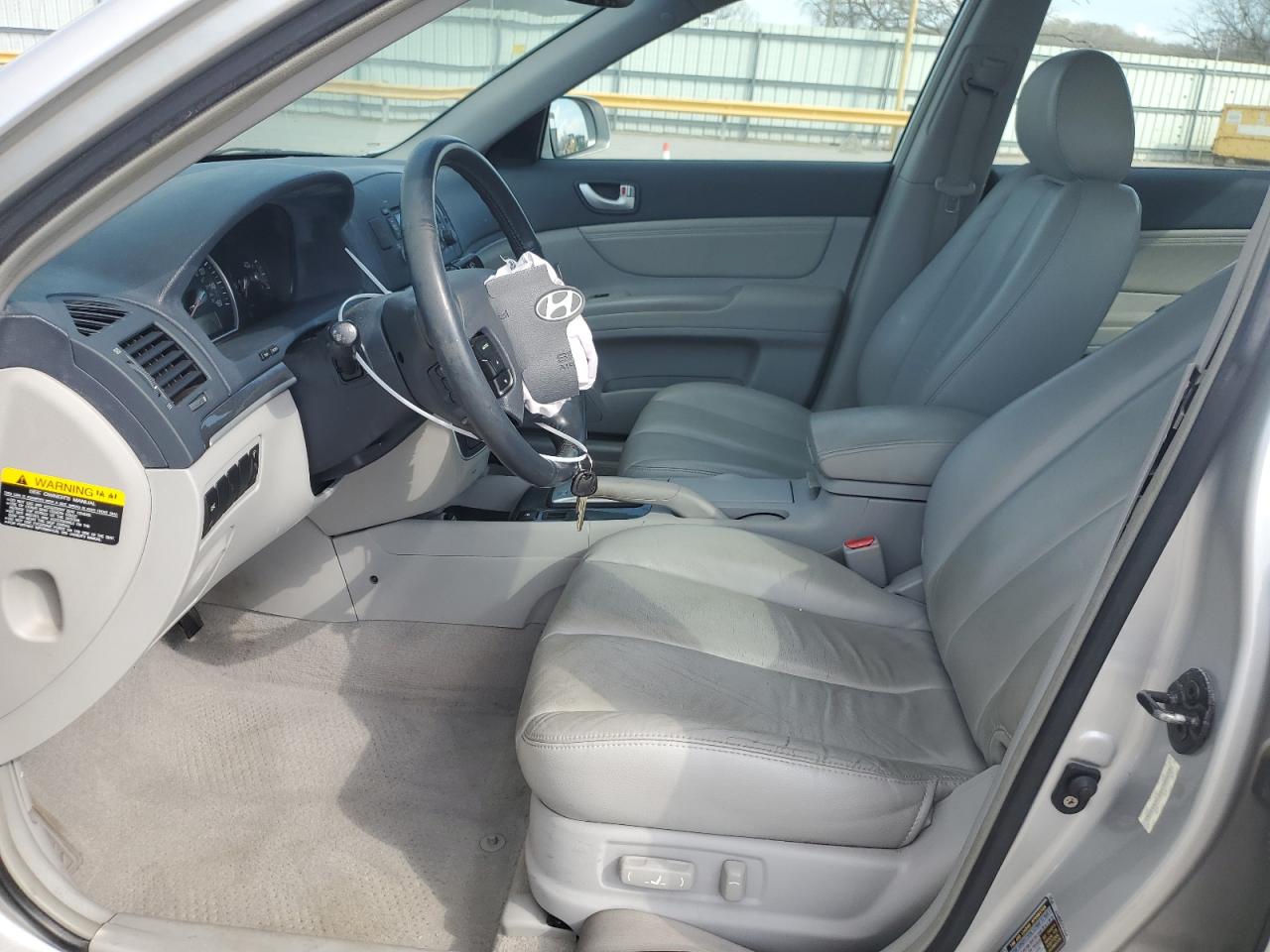 2008 Hyundai Sonata - Image 7