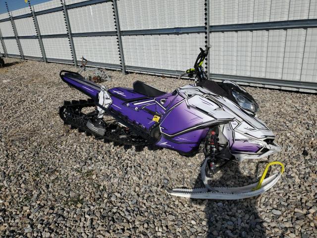 2018 BMBR SNOWMOBILE