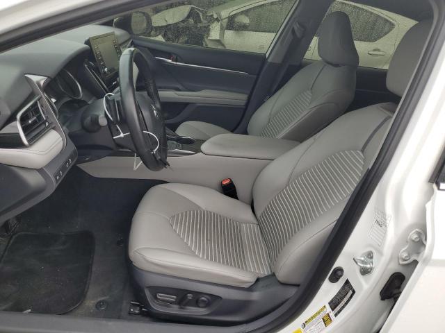 TOYOTA CAMRY 2023 Белы