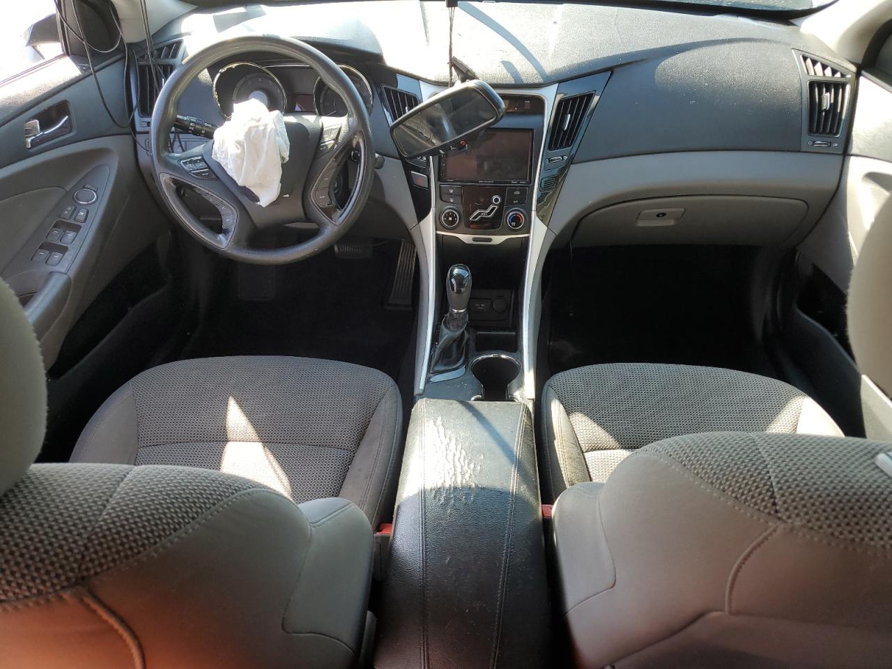 2013 Hyundai Sonata - Image 8