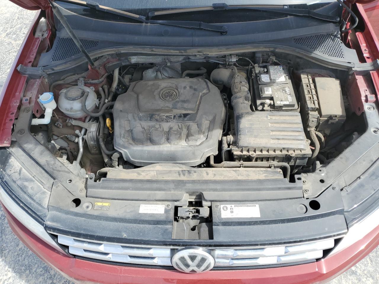 2018 Volkswagen Tiguan - Image 12