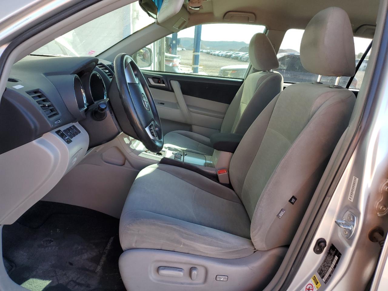 2012 Toyota Highlander - Image 7