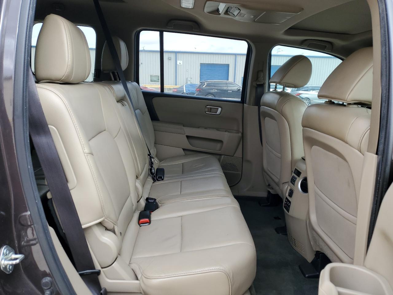 2014 Honda Pilot - Image 11