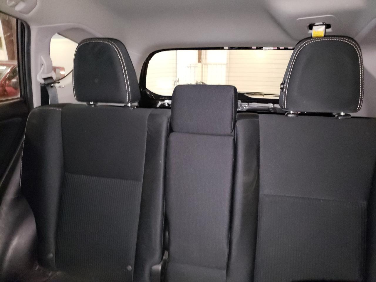 2014 Toyota RAV 4 - Image 10
