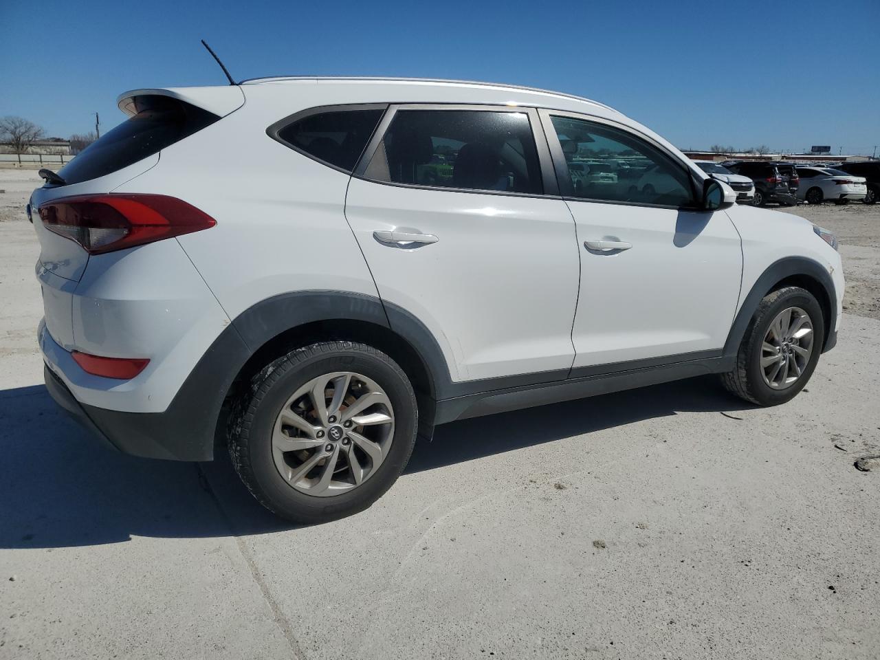 2016 Hyundai Tucson - Image 3