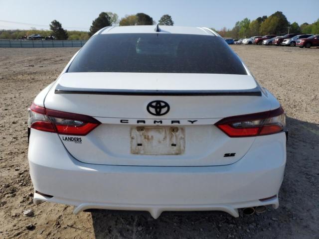  TOYOTA CAMRY 2021 Biały