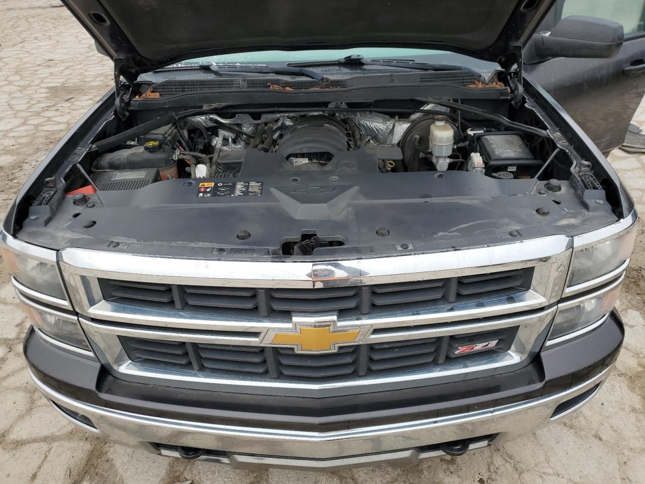 2014 Chevrolet Silverado - Image 13