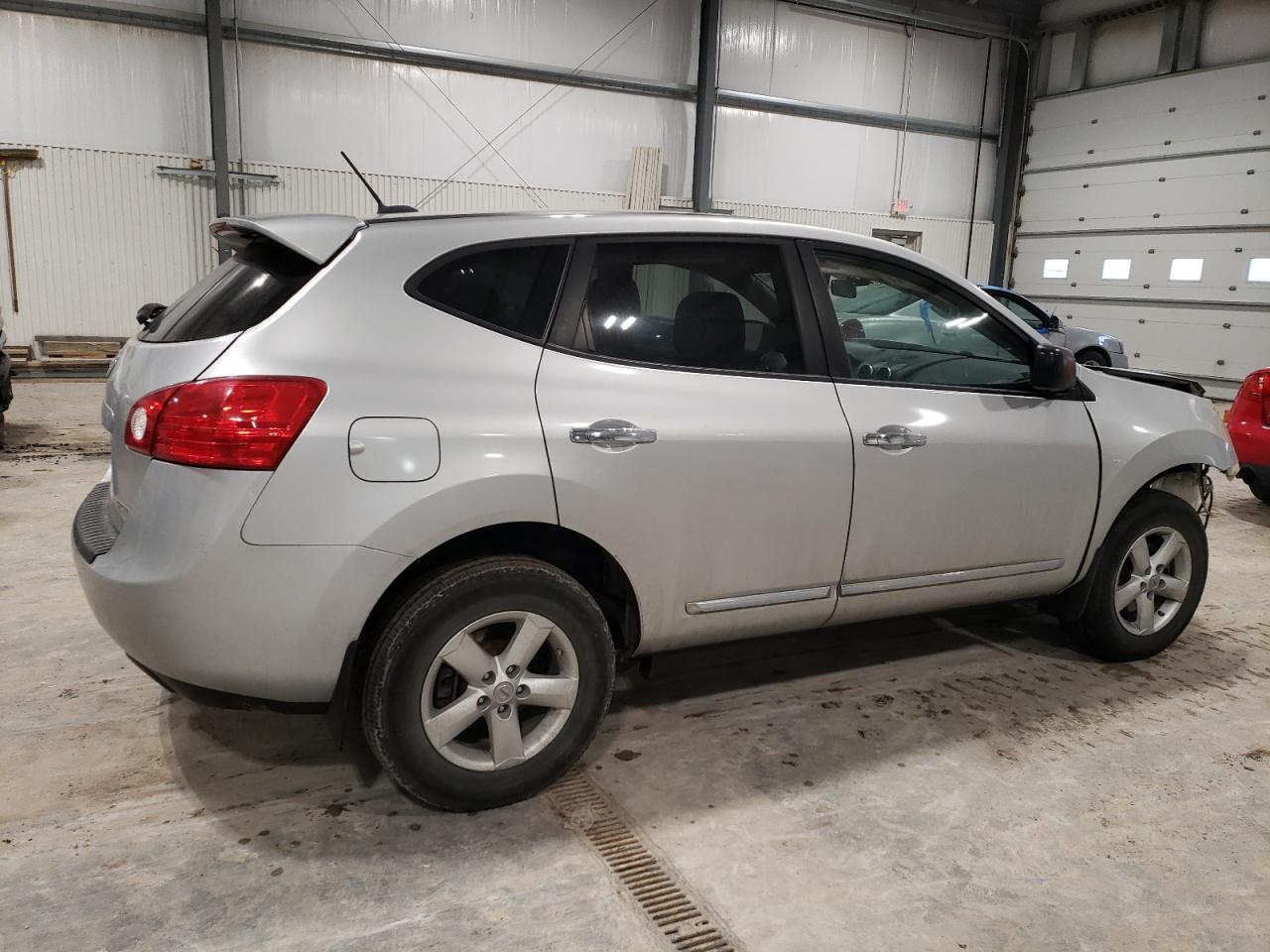 2012 Nissan Rogue - Image 3