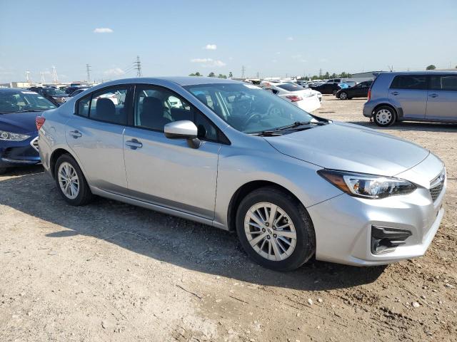  SUBARU IMPREZA 2017 Srebrny