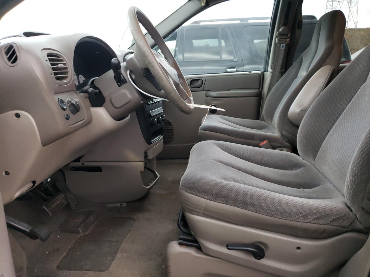 2002 Dodge Caravan - Image 7
