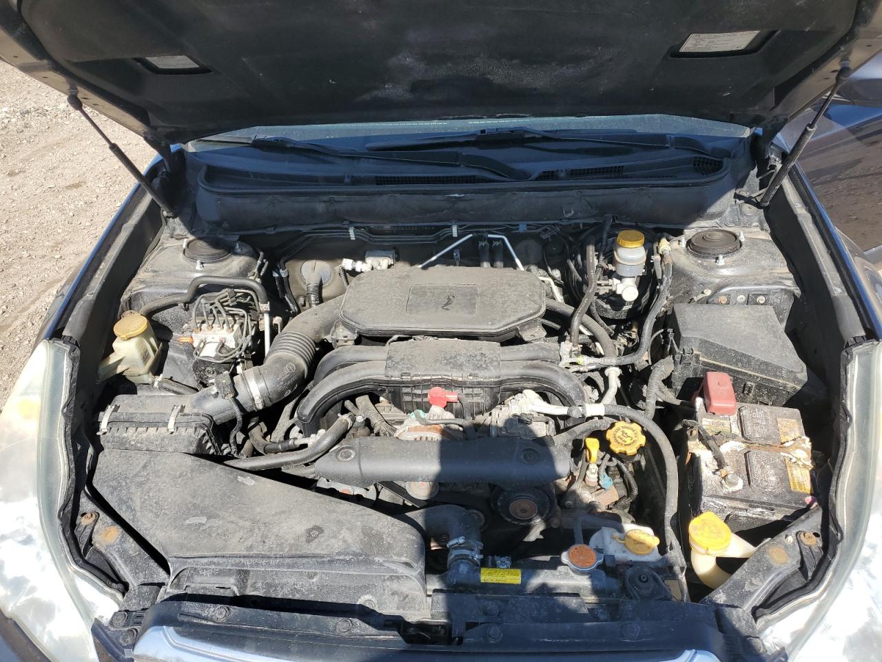 2012 Subaru Outback - Image 12