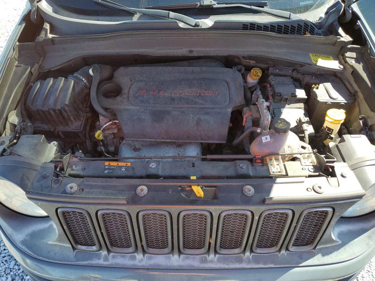 2016 Jeep Renegade - Image 12