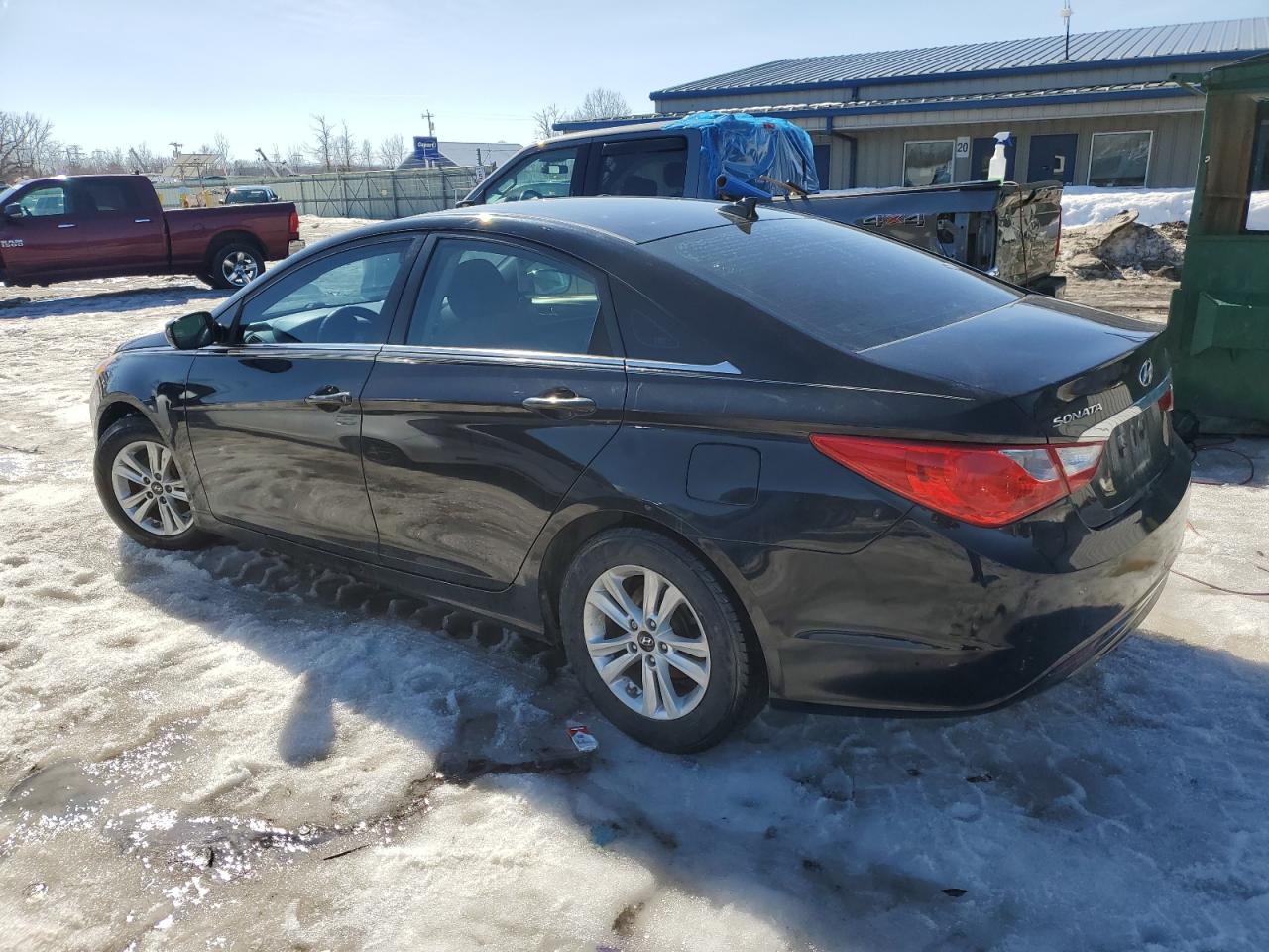 2013 Hyundai Sonata - Image 2