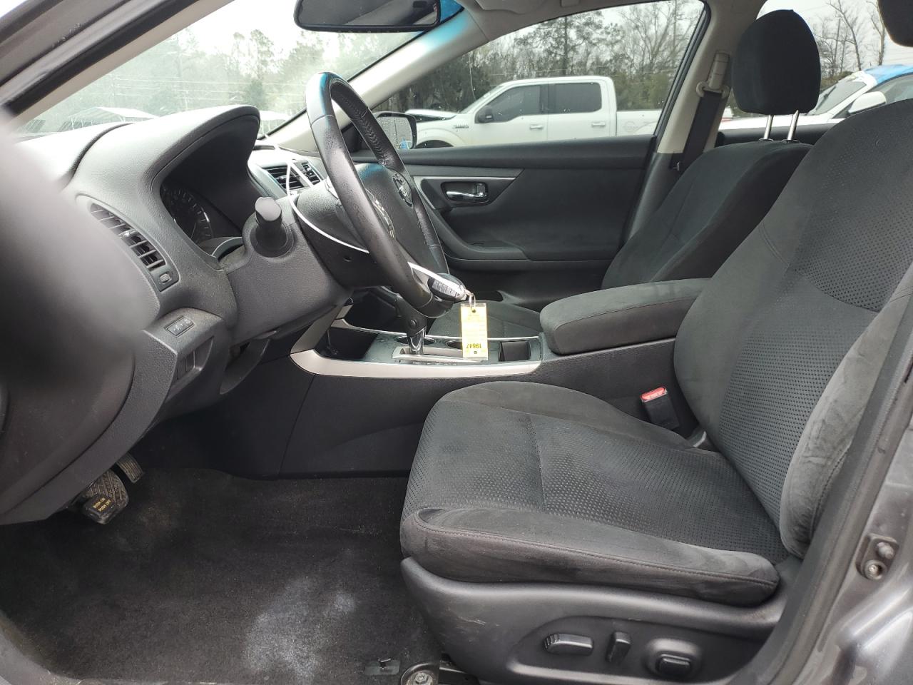 2015 Nissan Altima - Image 7