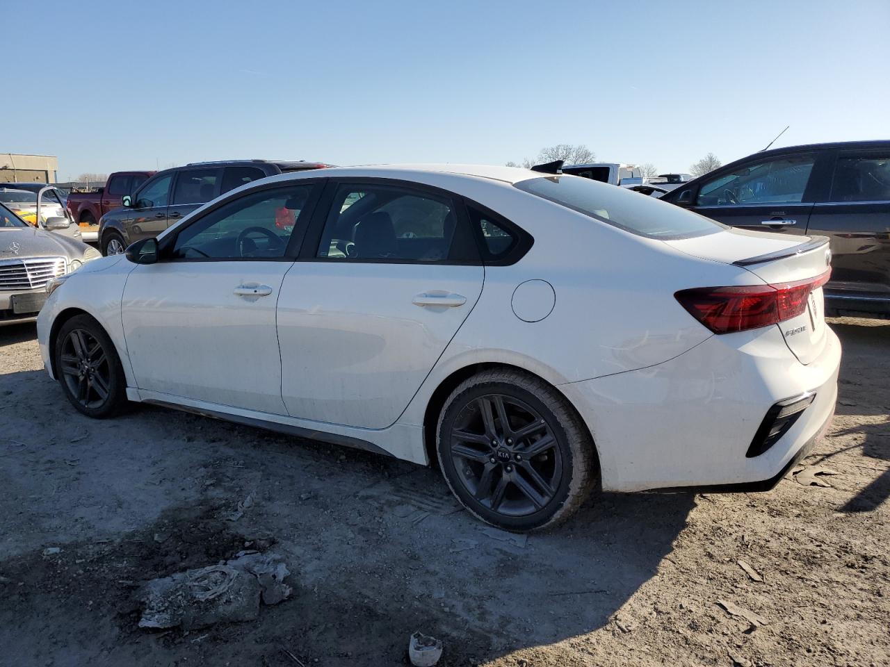 2021 Kia Forte - Image 2