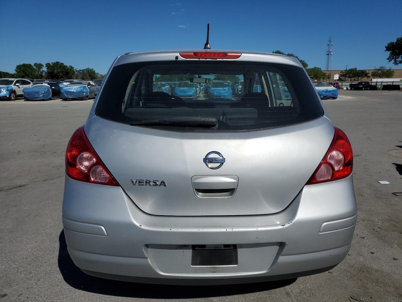 2010 Nissan Versa - Image 6