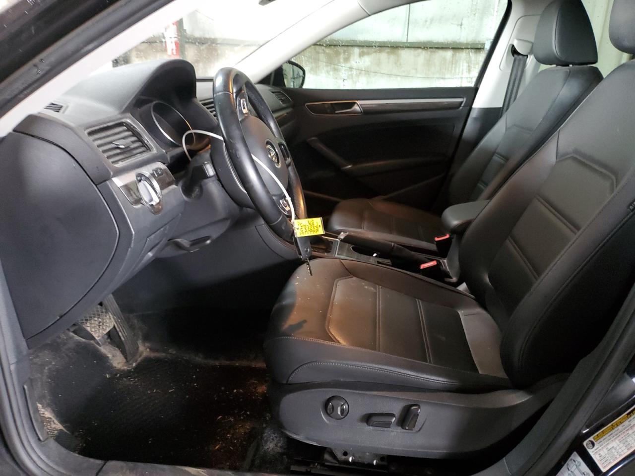 2018 Volkswagen Passat - Image 7