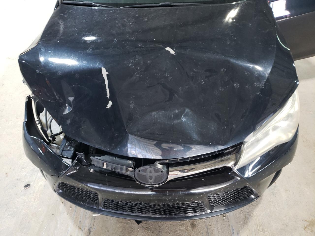 2015 Toyota Camry - Image 11