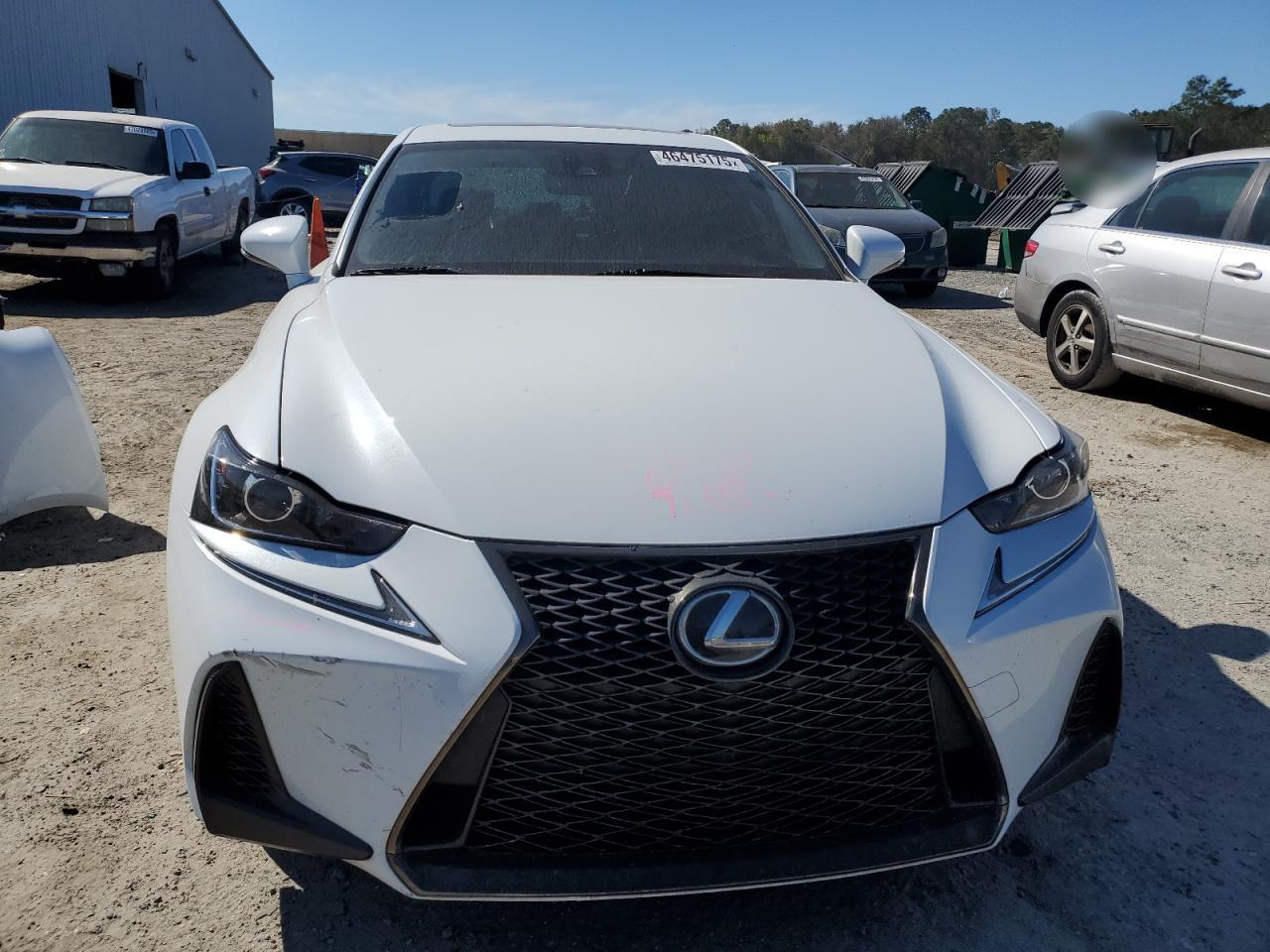 2017 Lexus IS - Image 5