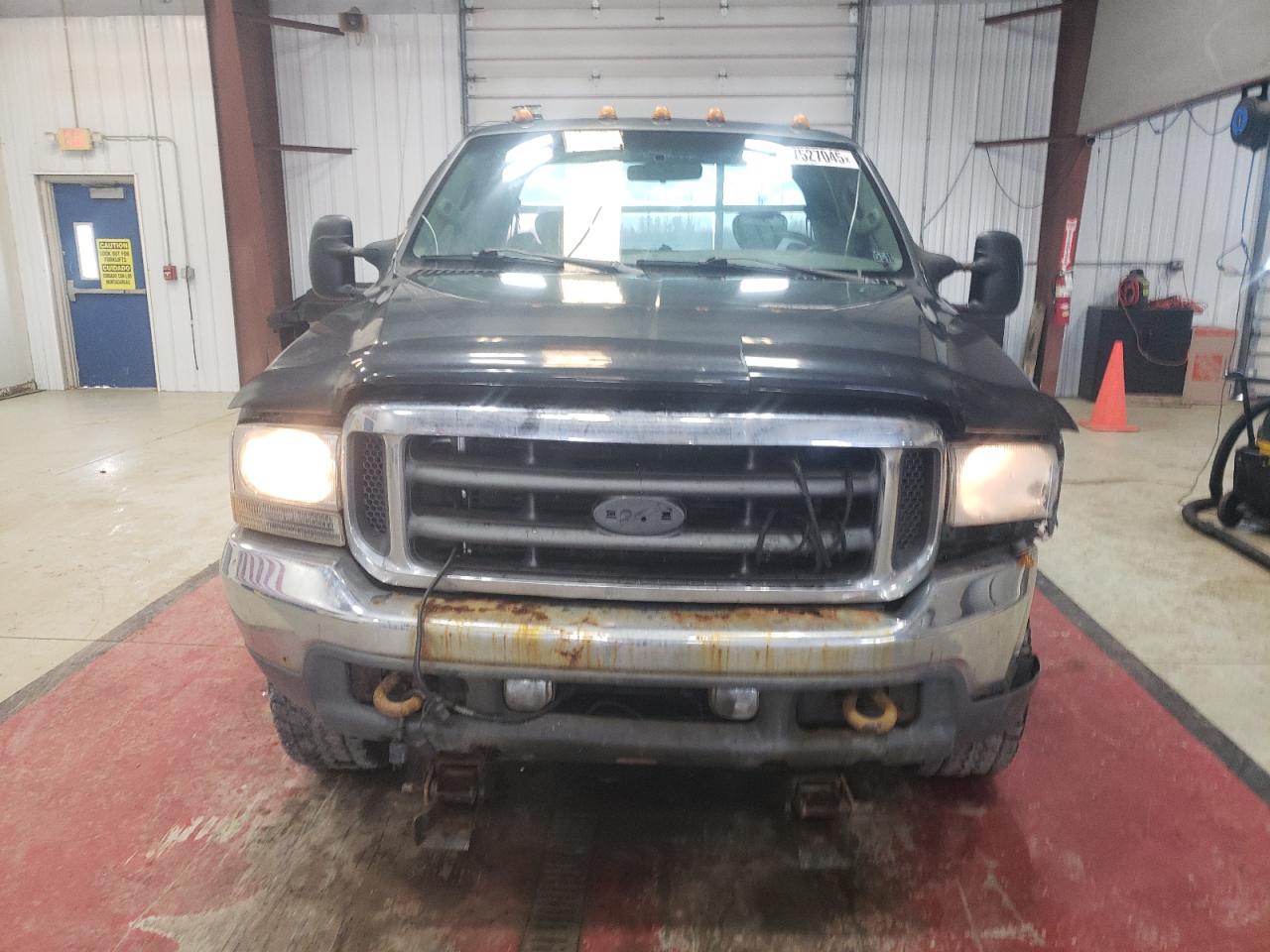 2004 Ford F250 - Image 5