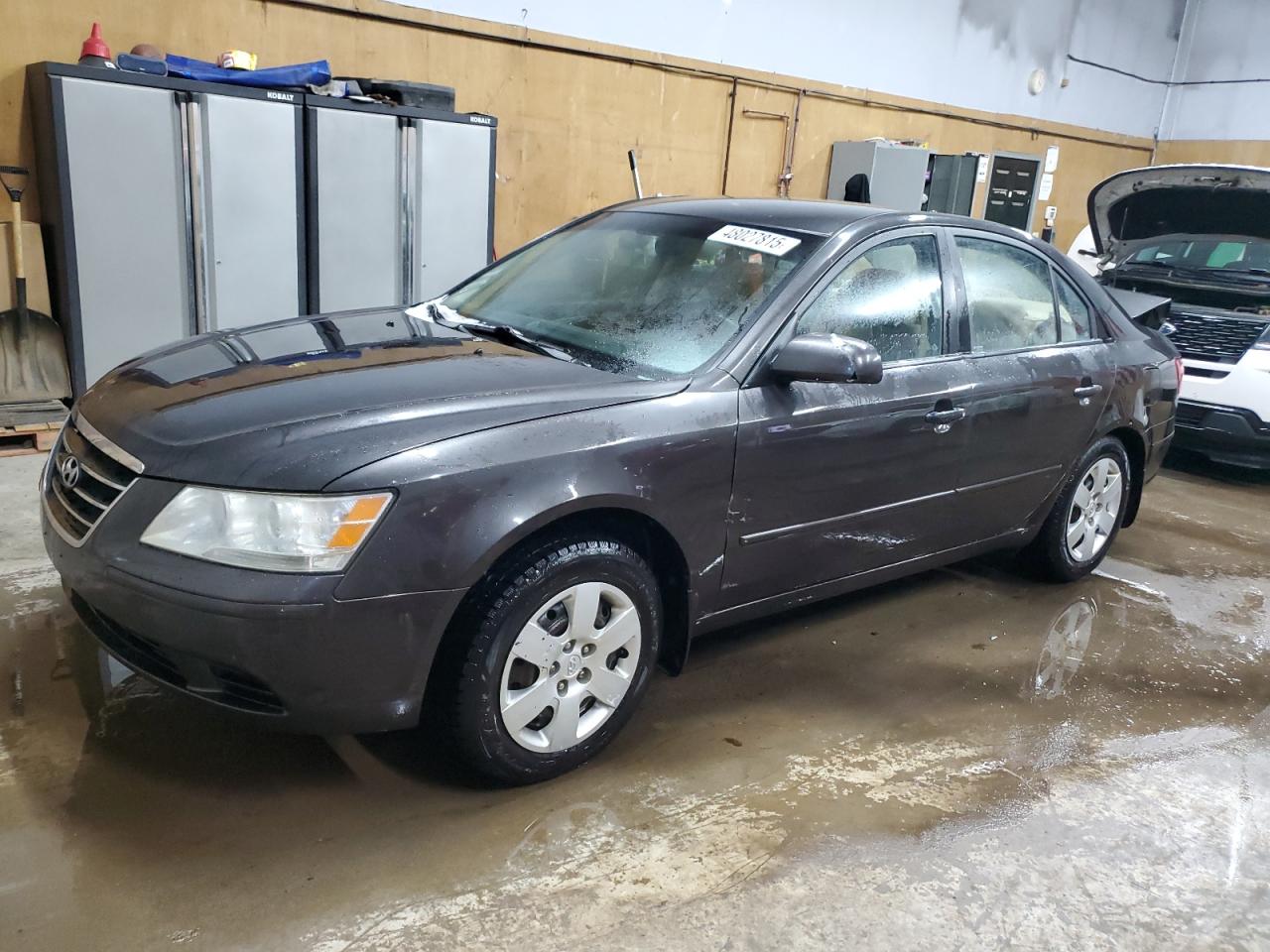 2009 Hyundai Sonata - Image 1