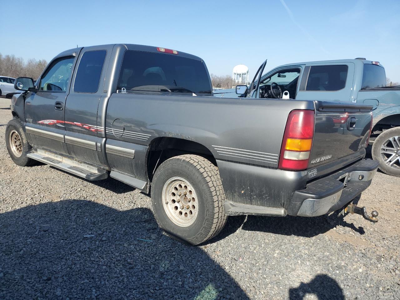 2002 Chevrolet Silverado - Image 2