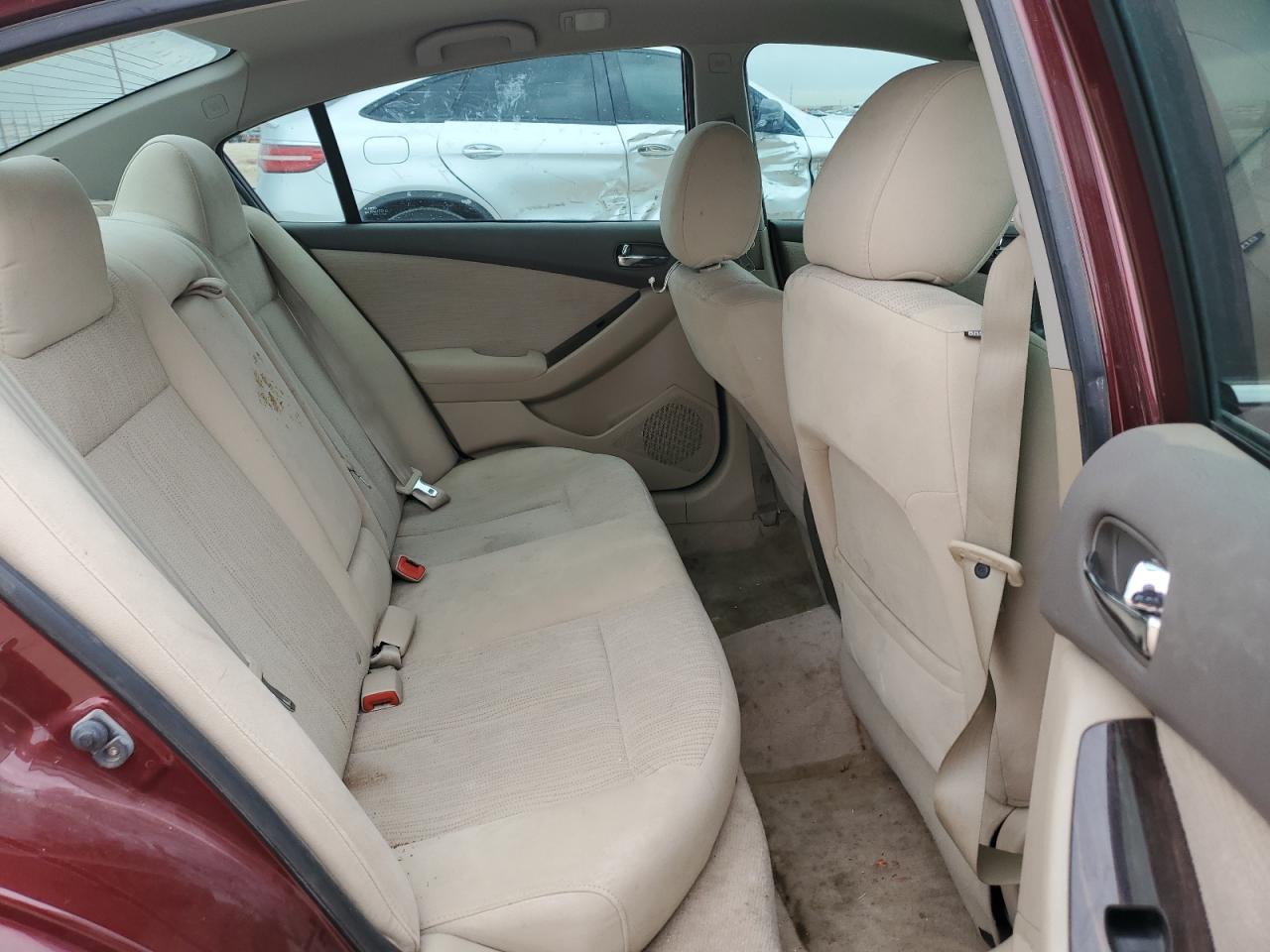 2012 Nissan Altima - Image 10