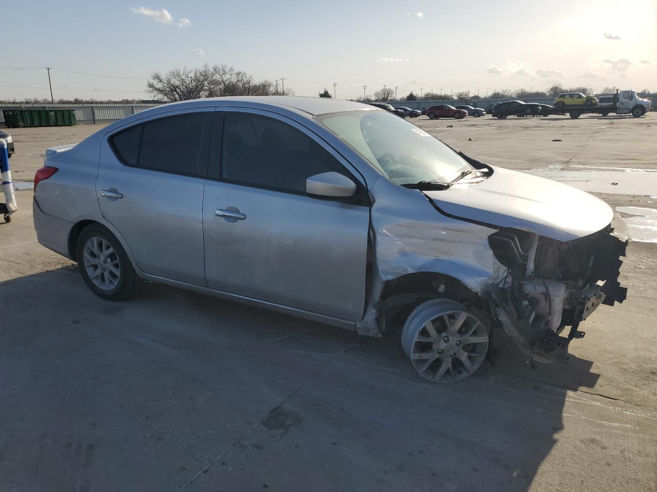 2018 Nissan Versa - Image 4