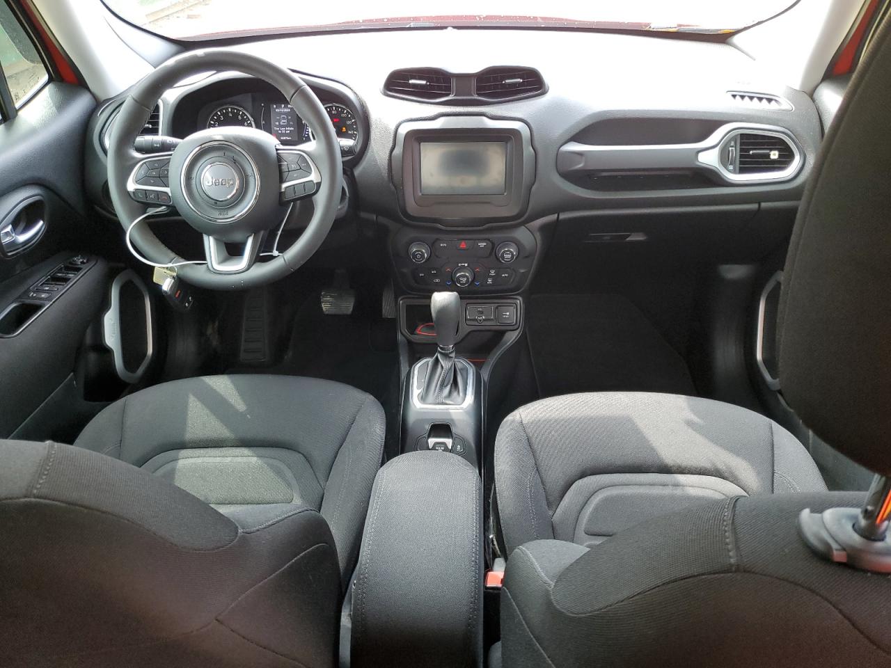 2019 Jeep Renegade - Image 8
