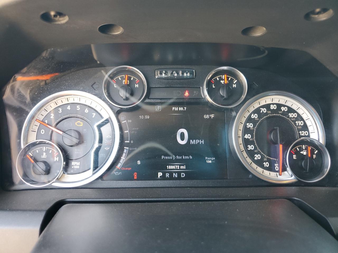 2014 RAM 1500 - Image 9