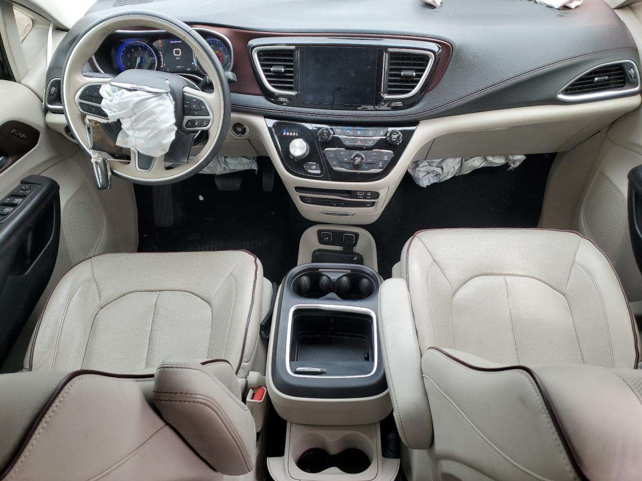 2020 Chrysler Pacifica - Image 8