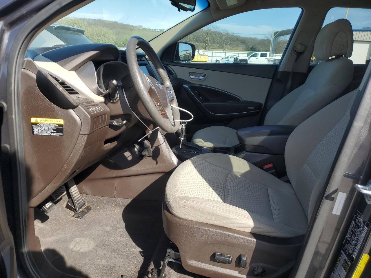 2017 Hyundai Santa Fe - Image 7