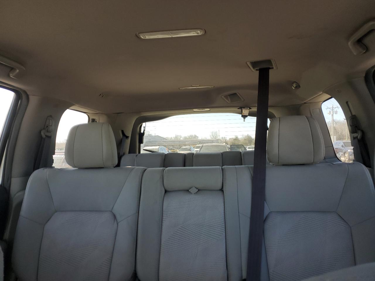 2014 Honda Pilot - Image 10