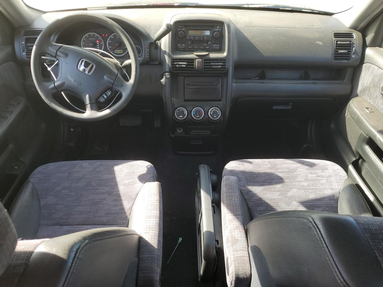 2004 Honda CR-V - Image 8
