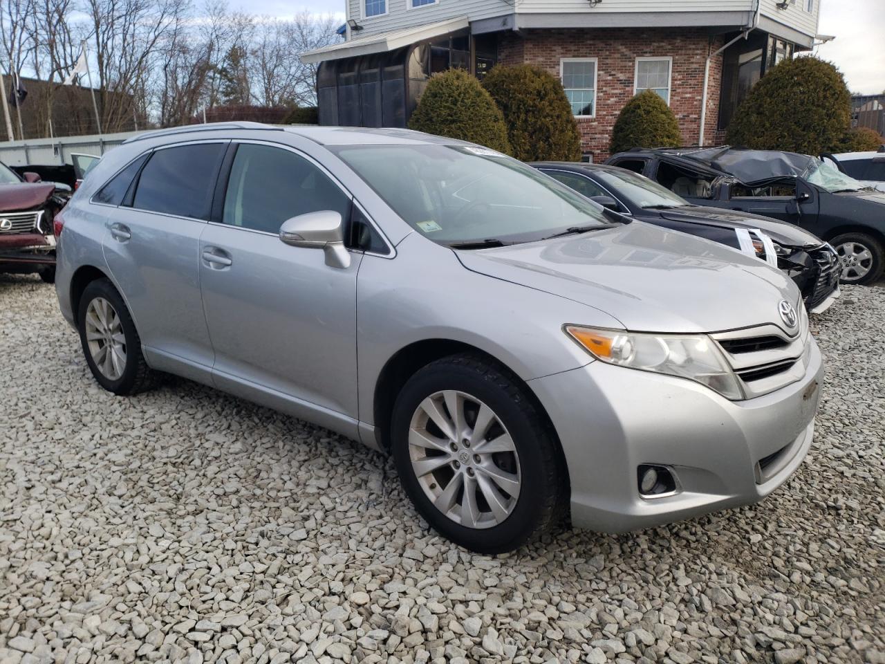 2015 Toyota Venza - Image 4