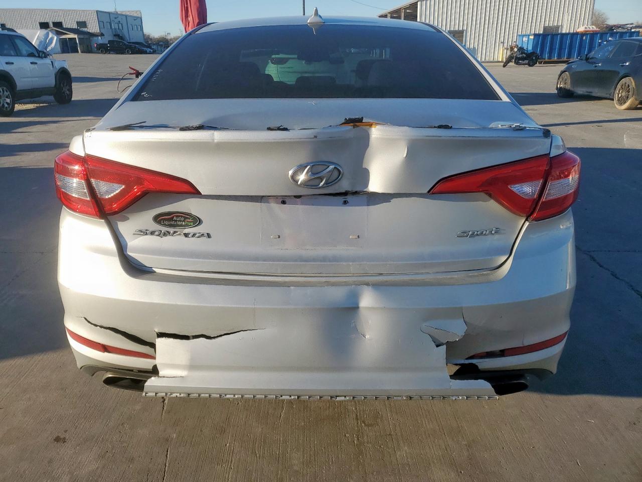 2017 Hyundai Sonata - Image 6