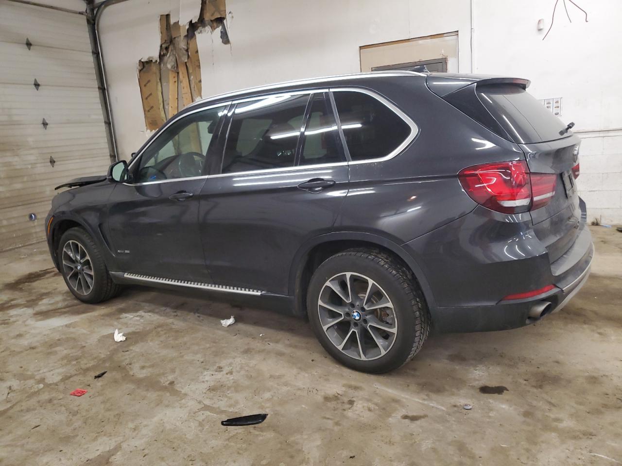 2015 BMW X5 - Image 2