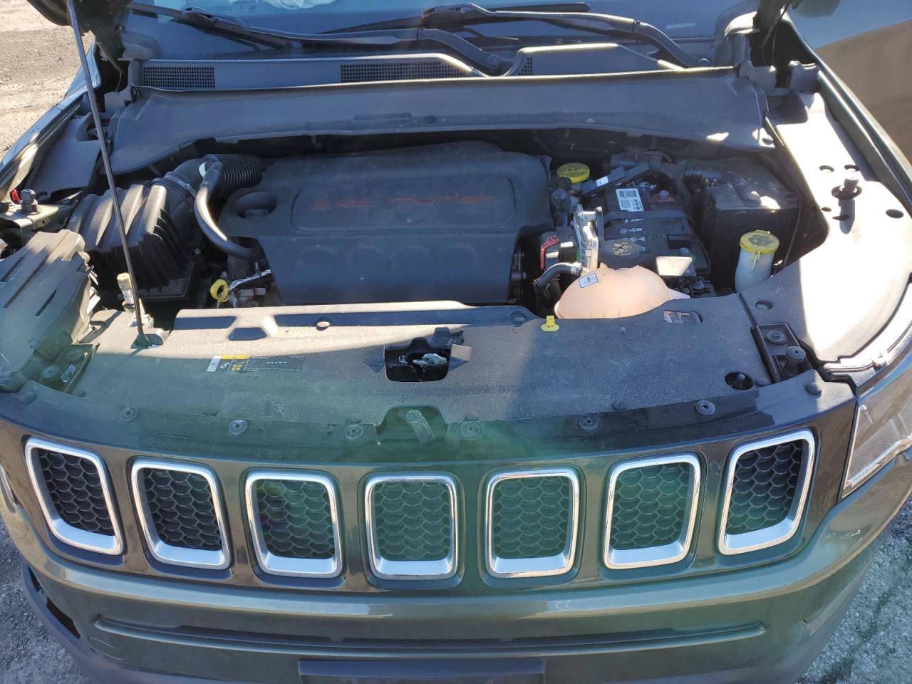 2019 Jeep Compass - Image 14