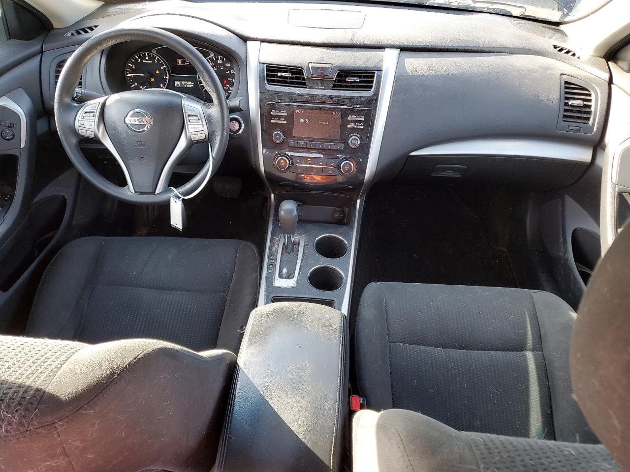 2015 Nissan Altima - Image 8