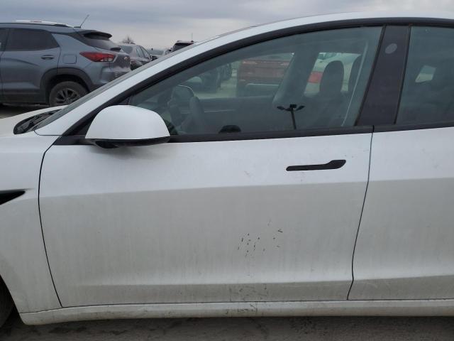  TESLA MODEL 3 2023 Biały