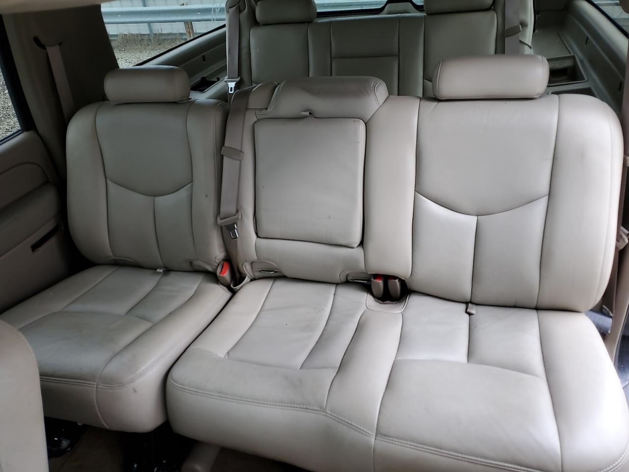 2006 GMC Yukon - Image 10