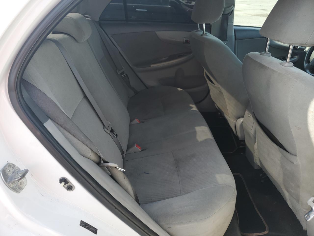 2010 Toyota Corolla - Image 10