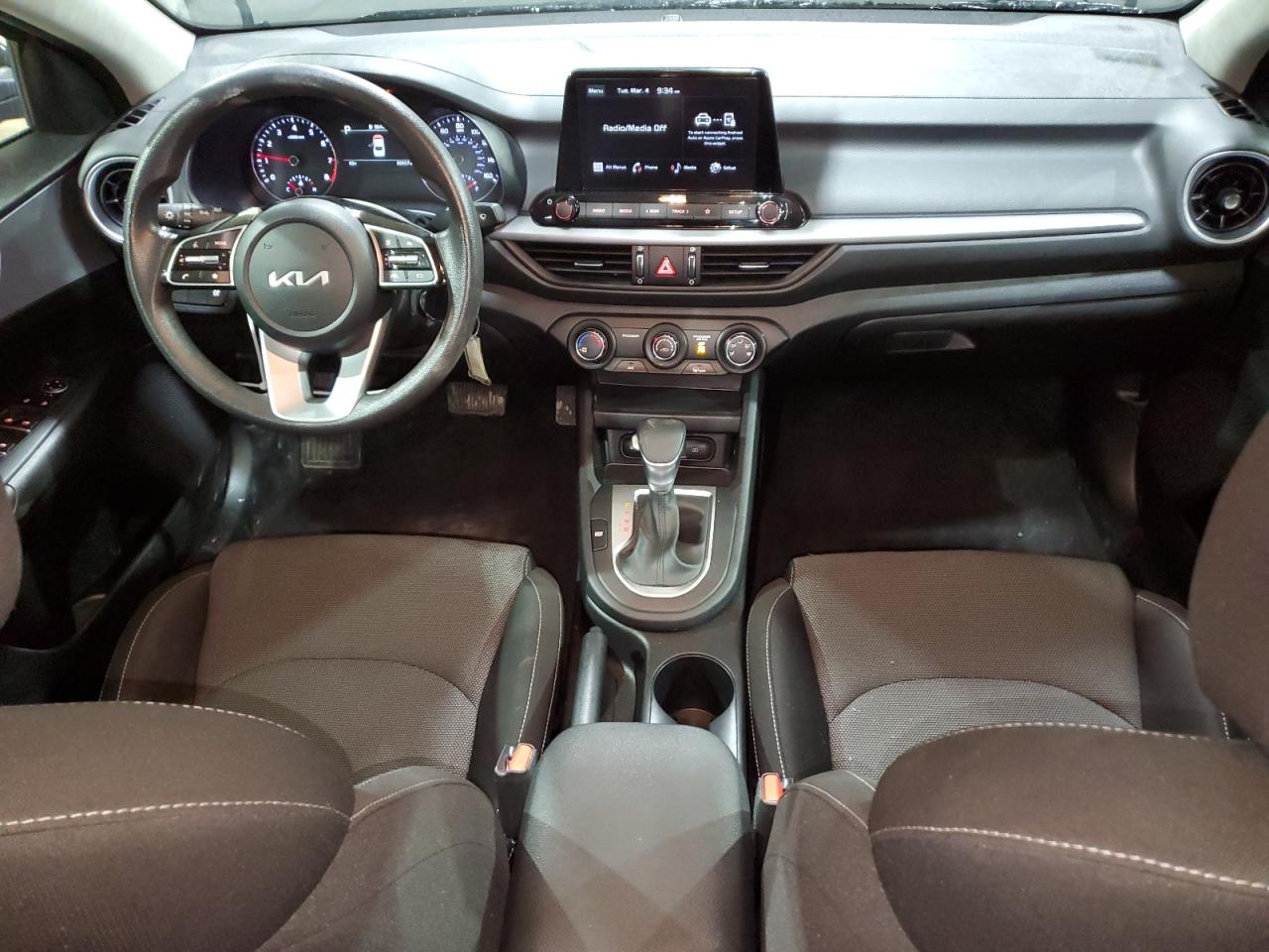 2024 Kia Forte - Image 8