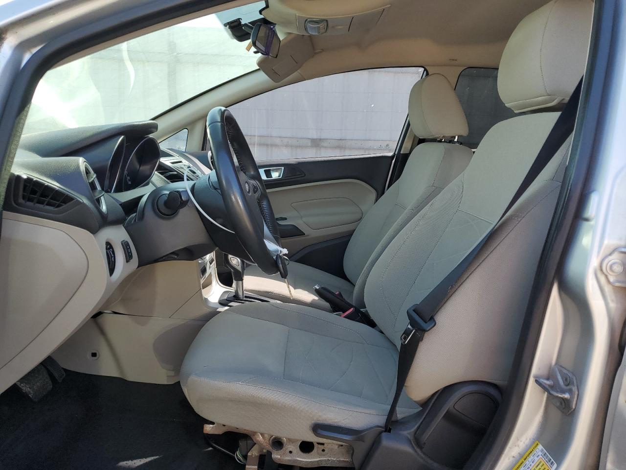 2014 Ford Fiesta - Image 7