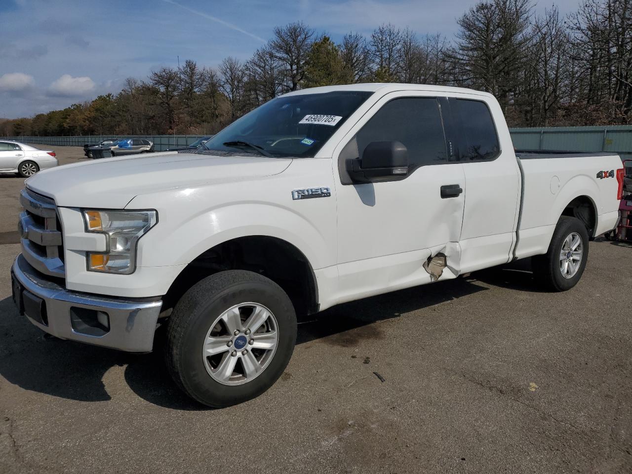 2015 Ford F150 Super Cab for Sale in Brookhaven, NY - Side