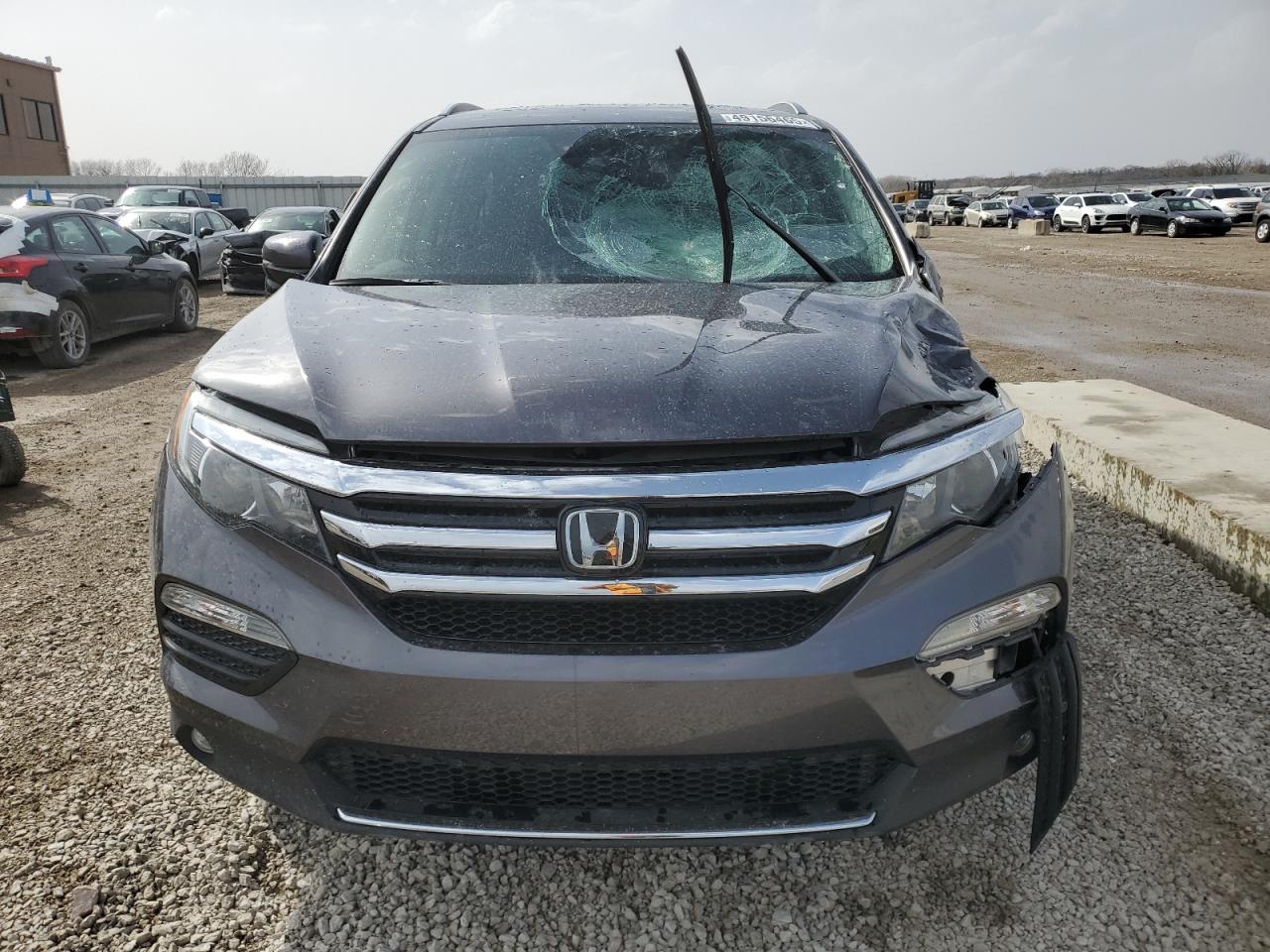 2017 Honda Pilot - Image 5